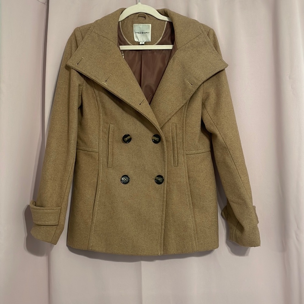 Thread and supply coat